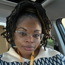 Headshot of Jasmin Saunders