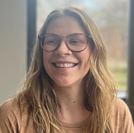 Headshot of Cait Parker