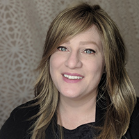 Brook VanBuesking headshot