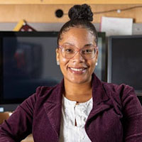 Headshot of Shanza Isom