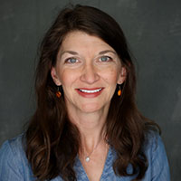 Headshot of Stephanie Hunter