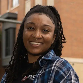 Headshot of Rayelle Ross